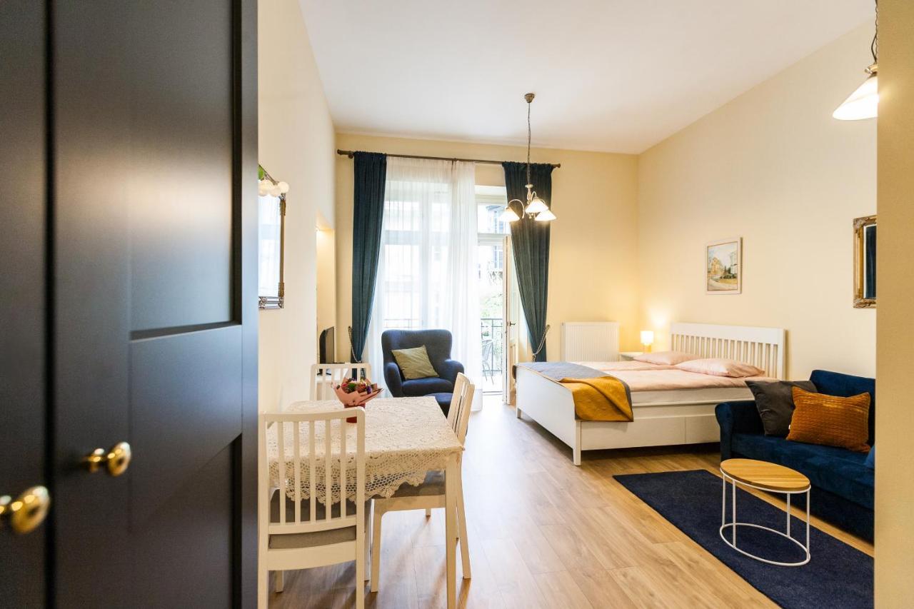 Vintage Sebastiana Apartment Krakow Exterior photo
